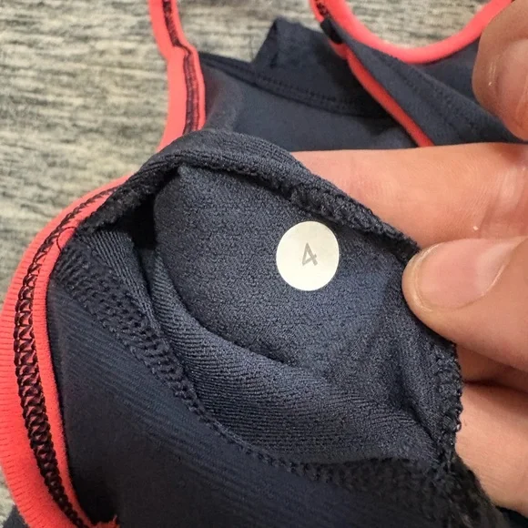 Lululemon No Limits Tank Top Size 4 - Picture 4 of 4